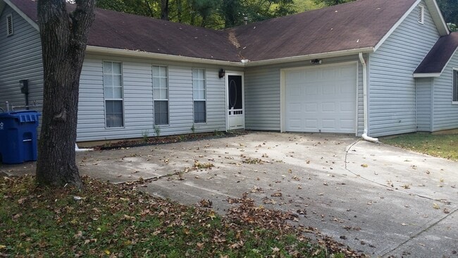 Building Photo - Renovated 3 Bedroom 2 Bath Home For Rent! Conveniently located in Wonderful Austell Neighborhood!...