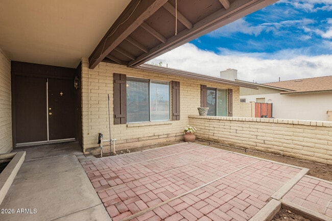5055 W Vogel Ave
