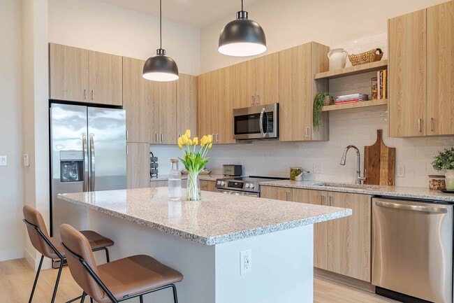 Photo - Alexan Peabody