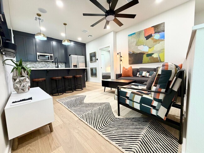 Photo - ***611 SW 2nd Street***