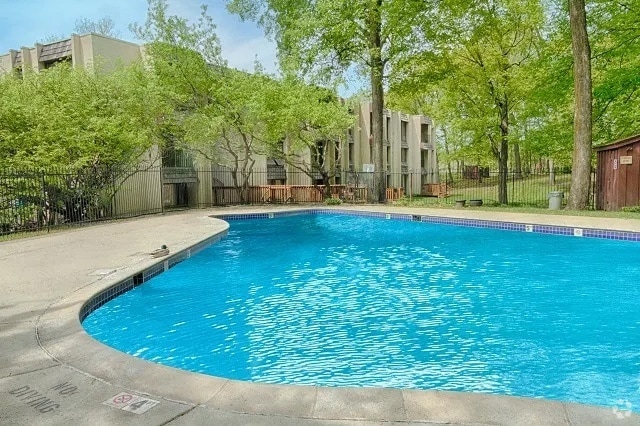 Building Photo - Wayzata Woods Rental