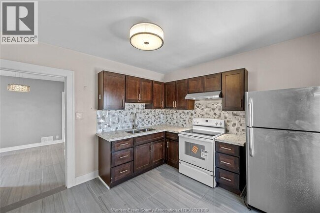 Photo - 1156 Elm Ave