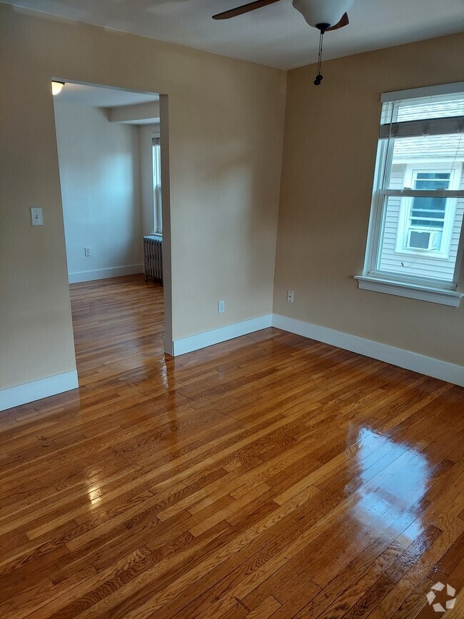Building Photo - 4 Gordon St Unit 3 Rental