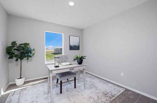 Photo - Large 3 bedroom rental with a fenced in yard in Republic!