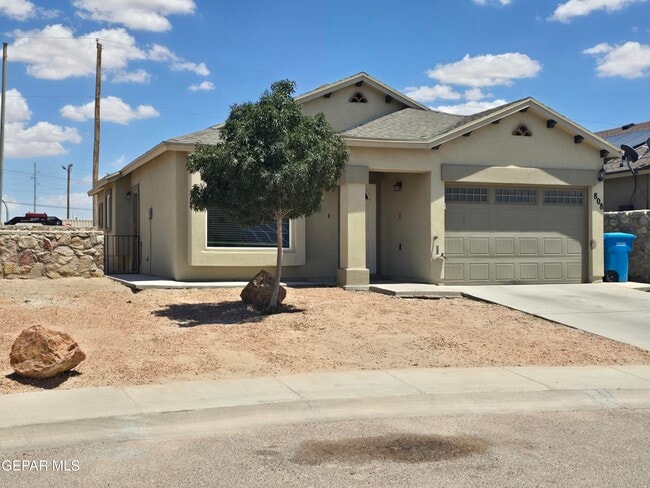 Building Photo - 808 Ballard Shapleigh Pl