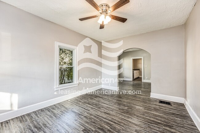 Photo - 1931 Erie Ave