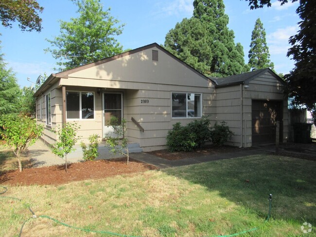 Building Photo - Totally Remodeled 2 Bedroom Rental