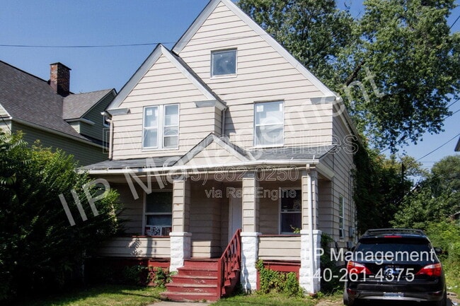 Building Photo - 2142 W 105th St
