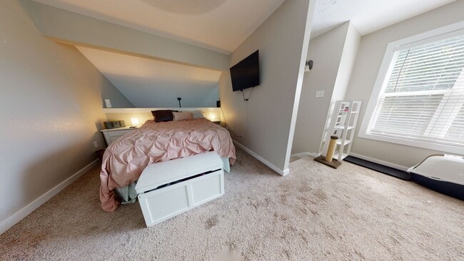 Photo - 900 Autumn Cir