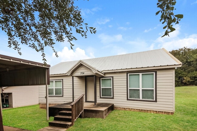 Building Photo - 724 Rocky Ridge Flatts