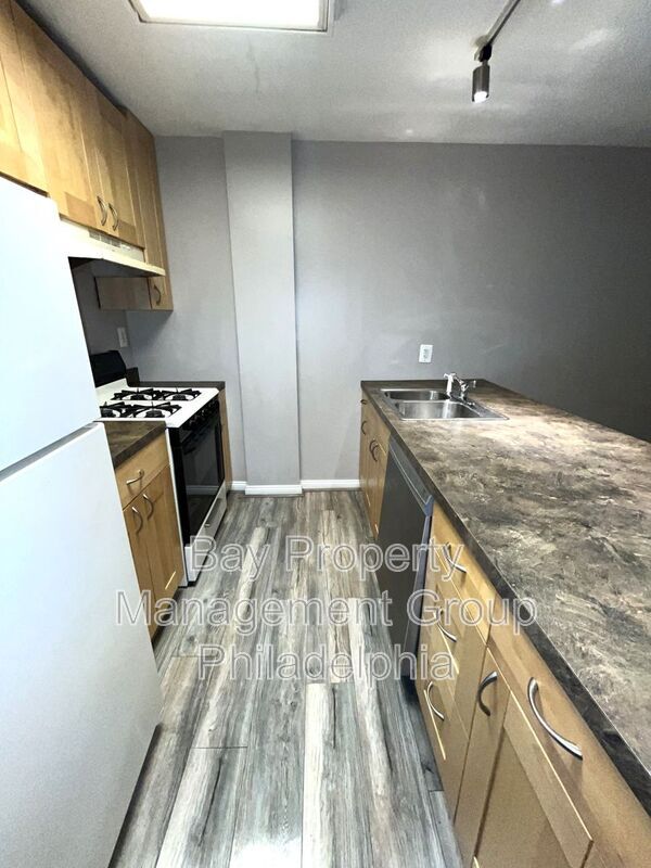 Photo - 422 W Spencer St Unit 1