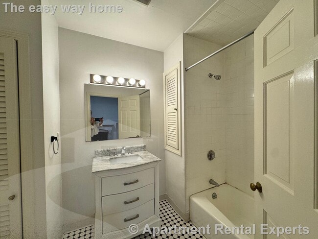 Photo - 10 Yarmouth St Unidad #1