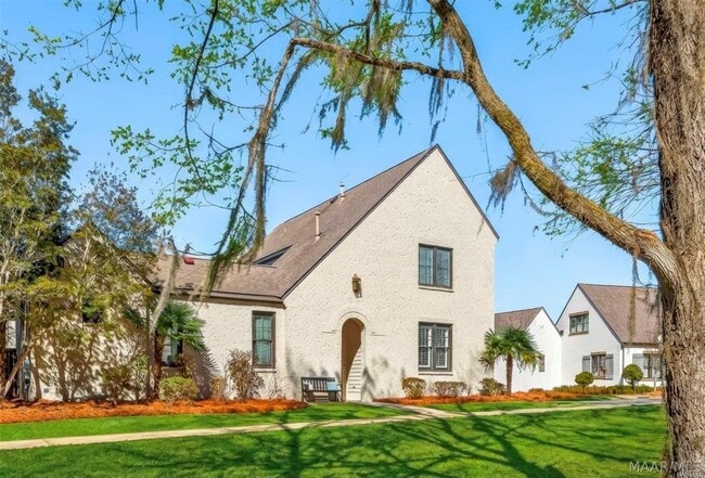 Photo - 7832 Ebury St