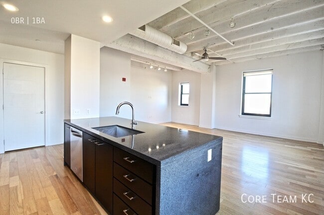 Photo - 217 W Pershing Rd Unit 1009