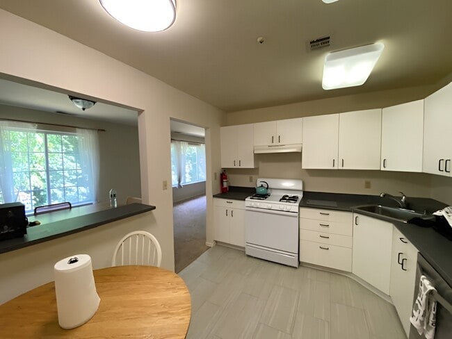 Photo - 105 Village Dr Unit 105