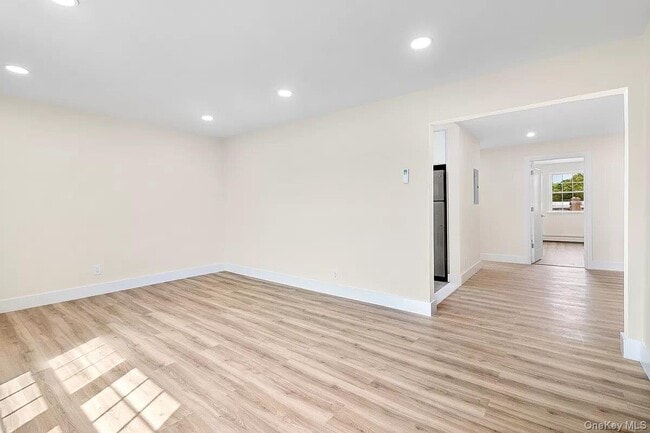 Photo - 20-44-44 23rd St Unit 2