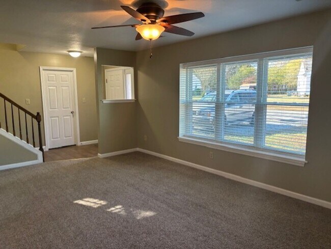 Photo - 1090 Wilkins Dr