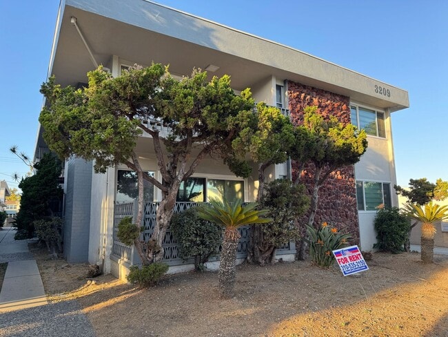 Charming 3bd 2ba apartment - Charming 3bd 2ba apartment