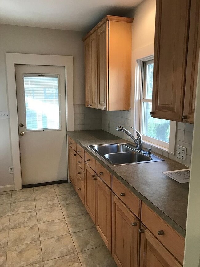 Photo - 94 Burdette Ave