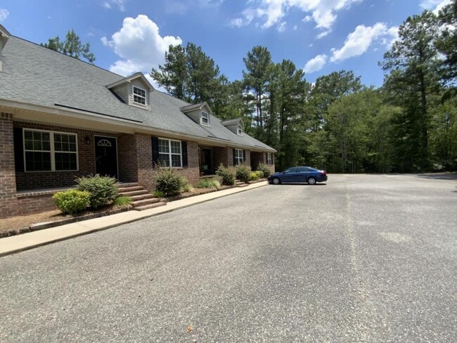 Photo - 104 Lakeview Commons Dr