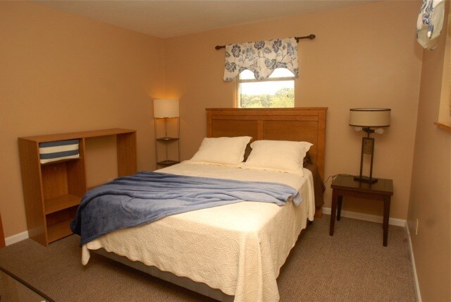 Linens - 398 Tolbert Farm Rd Apartments Unit Becky Aliff