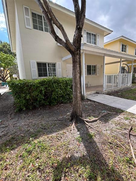 Photo - 400 NW 19th Terrace