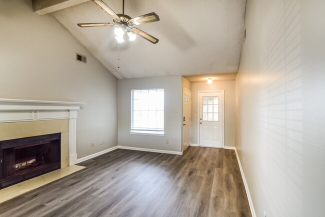 Photo - 6991 Raleigh Lagrange Rd