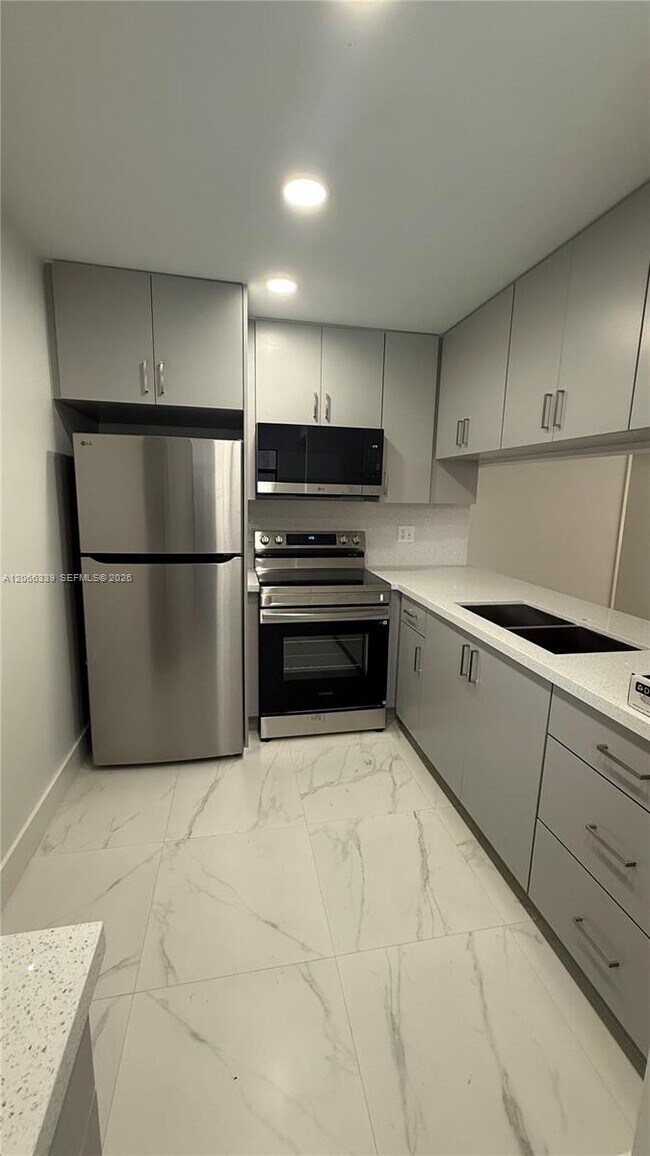 Photo - 2750 W 63rd Pl Unit 12-24