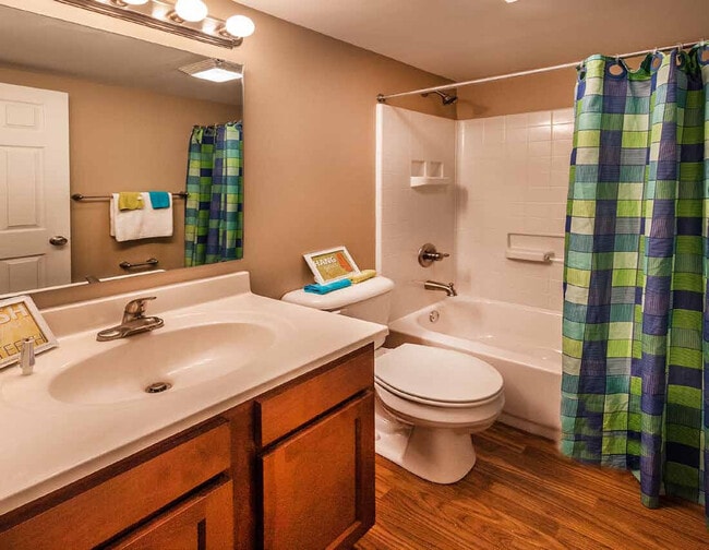 Brookwood Apartments Indianapolis, IN