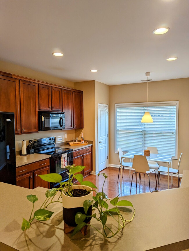 Photo - 705 Keystone Park Dr