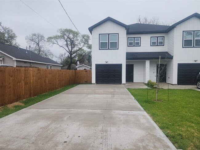 Photo - 6719 Roanoke St