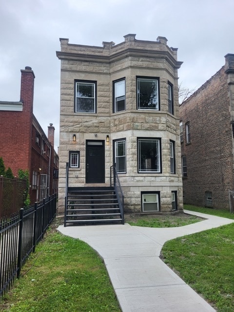 Building Photo - 35 N Mayfield Ave Rental