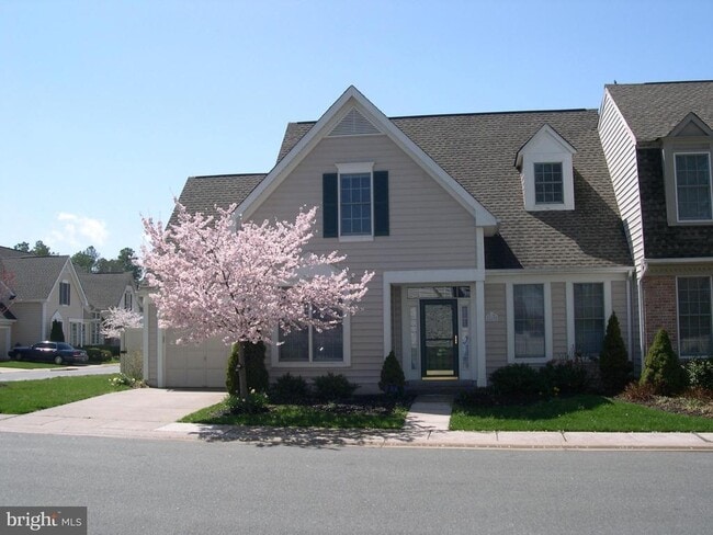 Photo - 28400 Pinehurst Cir