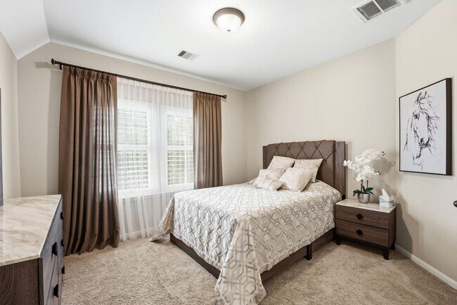 Photo - 27383 Pendleton Trace Dr