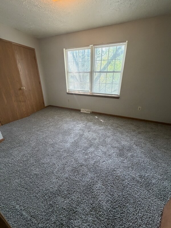 Photo - 9417 Marah Ave