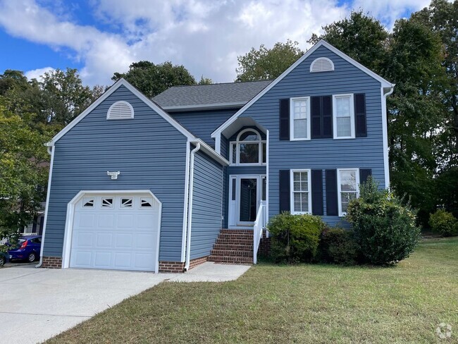 Building Photo - 3 bed 2.5 bath home in Greensboro