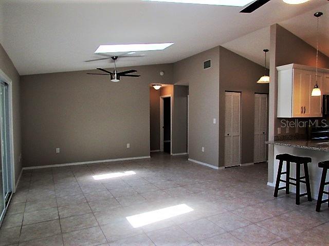 2105 David Ct