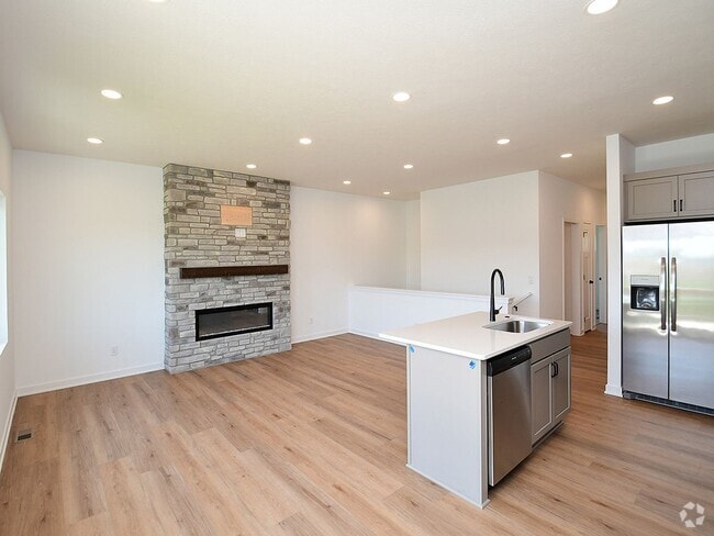 Building Photo - 14802-14804 Bruning Street Unit 14802 Rental