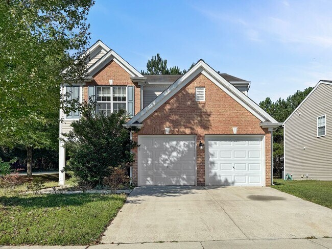 Building Photo - Stunning 4-bedroom, 2.5-bathroom home loca...