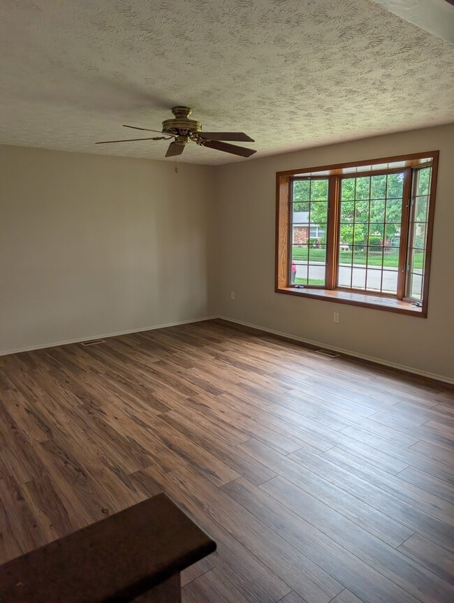 549 Poplar Dr