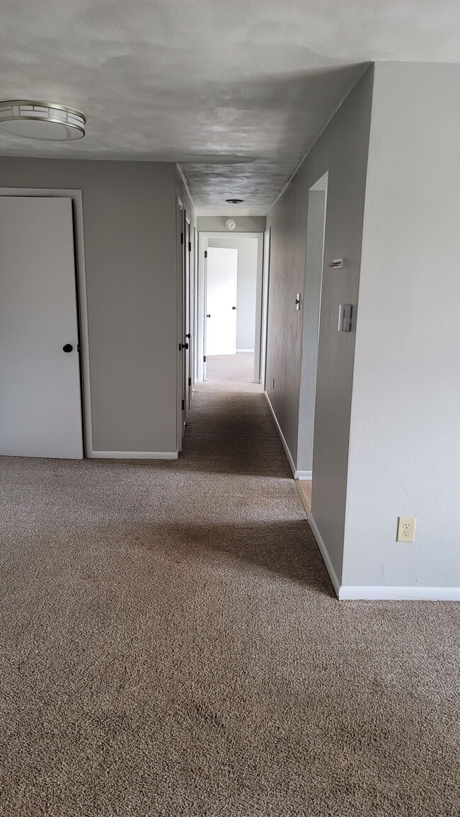 Slate Creek Apartments & Townhomes For Rent in Greensburg, PA | ForRent.com