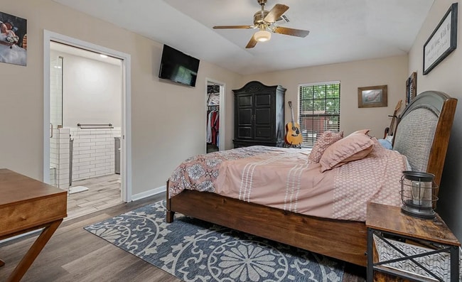 Photo - 3812 Brockhampton Dr