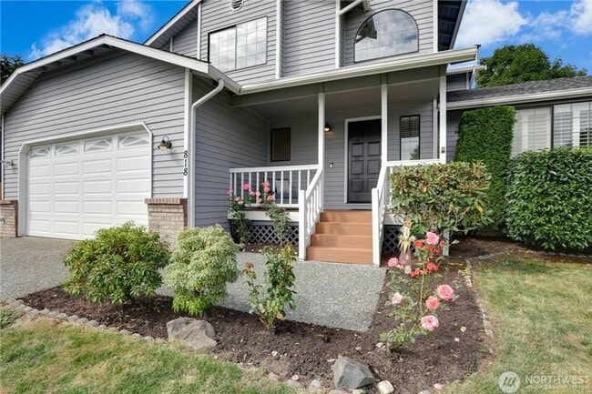 Photo - 3 bed 2.5 bath in martha lake neighborhood