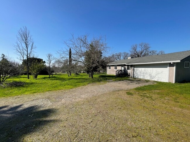 Photo - Renovated 3br/2ba on Large Lot