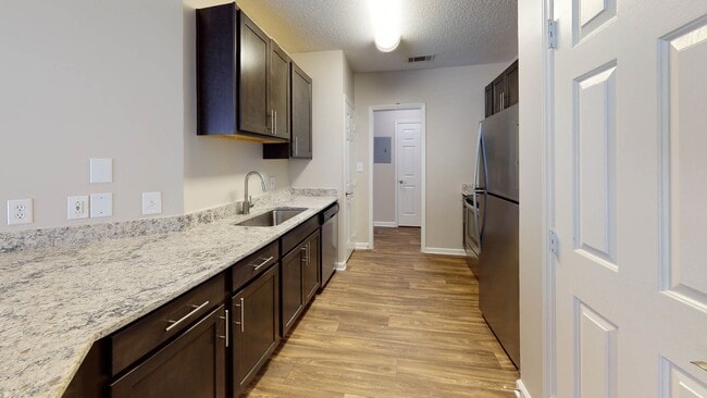 Building Photo - Avalon Peaks Rental