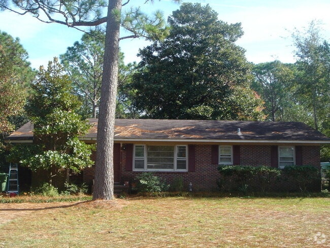 Building Photo - Large Brick home on UNCW bike trail, Wrigh...