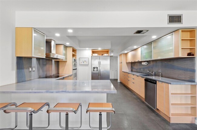 Building Photo - 4900 N Ocean Blvd Unit 416 Rental