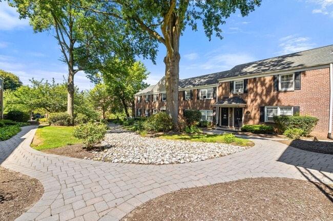 Mary Ann Apartments