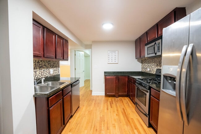 Photo - 3057 W Grace St Unit G