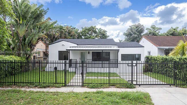 Photo - 1854 SW 17th St